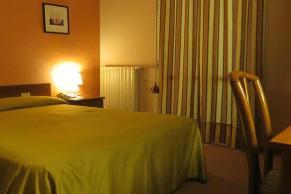 Hotel Des Artistes 3*